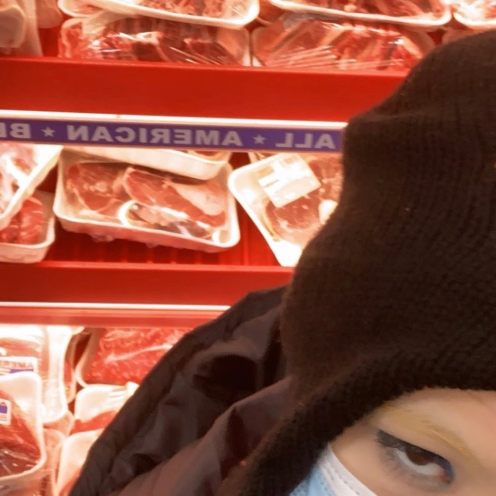 Meet your Posher, Hana